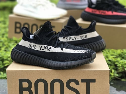 Yeezy Boost 350 V2 'Oreo'