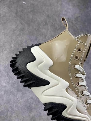 Converse Run Star Motion