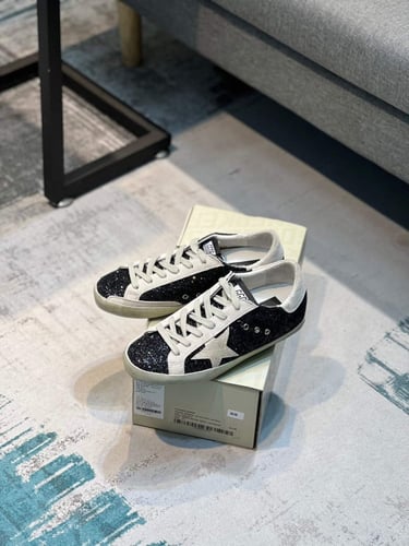 Golden Goose Superstar sneakers