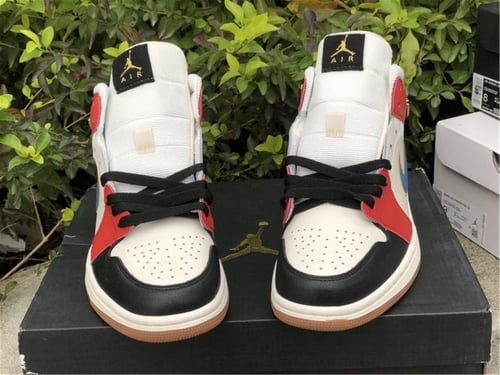 WMNS Air Jordan 1 Mid SE "Let(Her)Man"