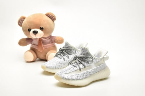 Yeezy Boost 350 V2'Static' reflective Kids اطفال
