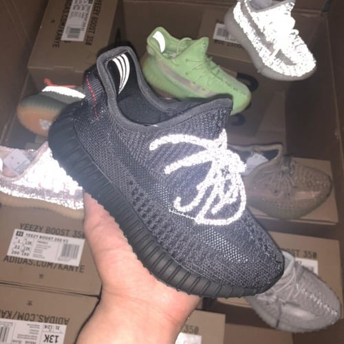Yeezy Boost 350 V2 'Black' Non-reflective Kids اطف...