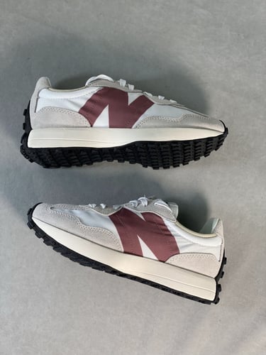 New Balance 327 Maroon