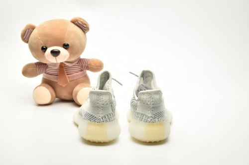Yeezy Boost 350 V2 Kids اطفال