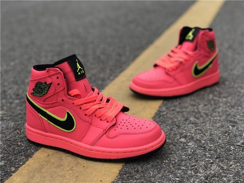 Jordan 1 Retro High Hot Punch