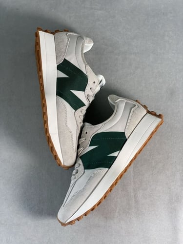 New Balance 327 'Green'