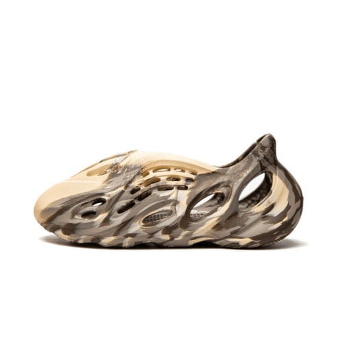 YEEZY FOAM RUNNER "MX Cream Clay"