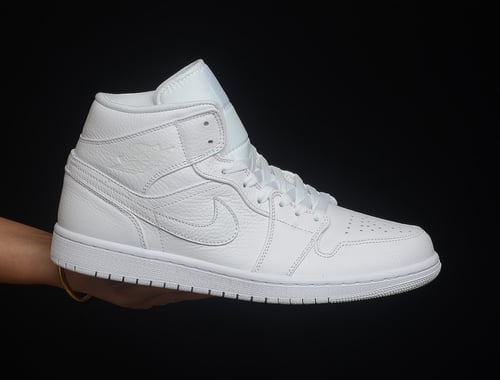 Nike Air Jordan 1 Mid Triple White