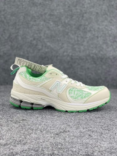 New Balance GANNI x 2002r 'Turtledove'