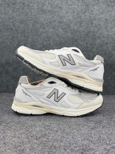 New Balance 990 v3 Retro Casual White