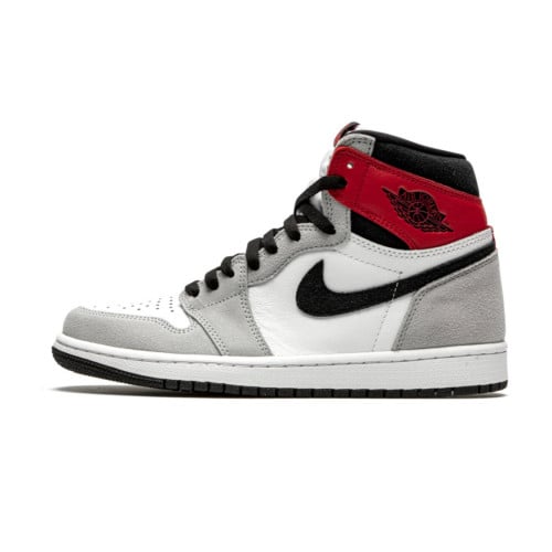 Air Jordan 1 Retro High OG "Light Smoke Grey"