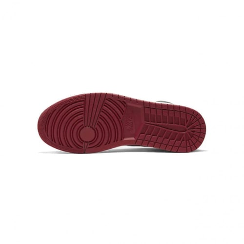 Air Jordan 1 Retro High 'Bloodline'