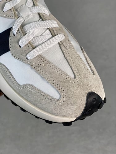 New Balance 327 Sea Salt | نيو بالانس 327 بيج اسود