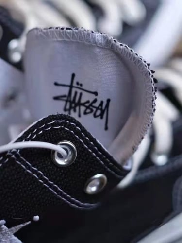 Stüssy x Converse Chuck 70