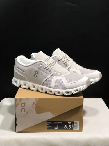 حذاء أون رانينغ كلاود 5 بيج