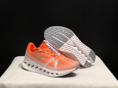 حذاء أون رانينغ كلاودسيرفر برتقالي