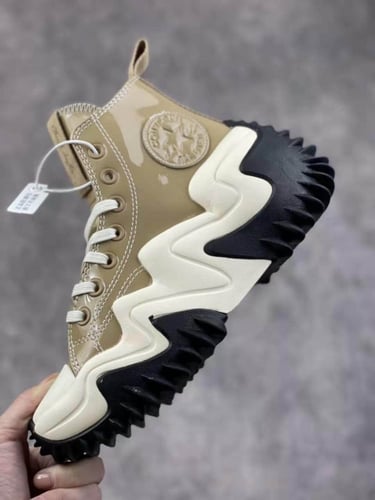 Converse Run Star Motion