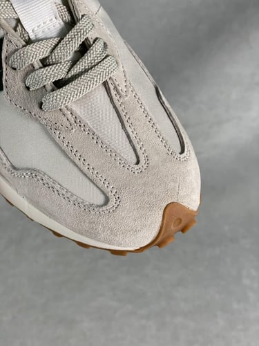 New Balance 327 'Green'