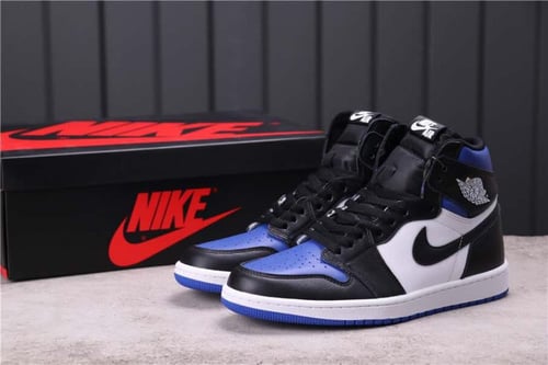 Air Jordan 1 Retro High OG "Royal Toe"