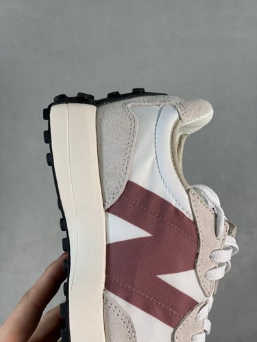 New Balance 327 Maroon