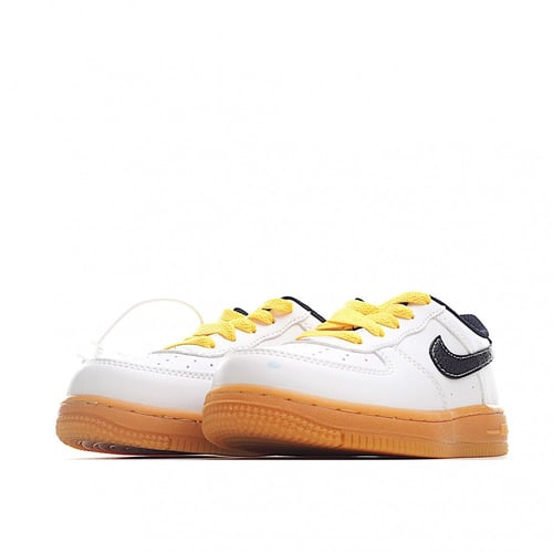 Nike حذاء رياضي اطفال