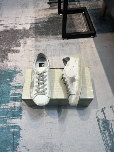 Golden Goose Superstar sneakers