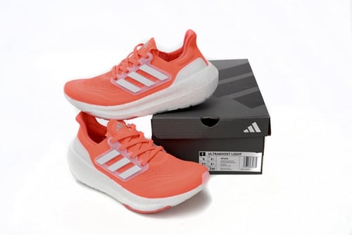 adidas Ultra Boost 23