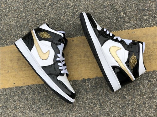 Air Jordan 1 Mid SE Black Gold Patent Leather