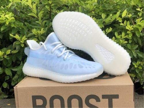 yeezy boost 350 V2 "mono ice"