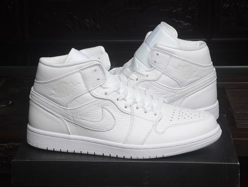 Nike Air Jordan 1 Mid Triple White