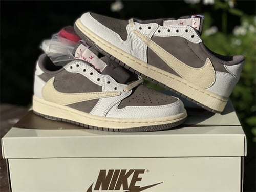 Air Jordan 1 Retro Low Travis Scott Reverse Mocha