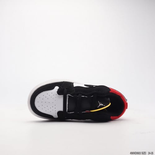 Nike Jordan 1 اطفال