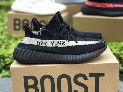 Yeezy Boost 350 V2 'Oreo'