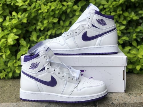 Air Jordan 1 Retro High "Court Purple"