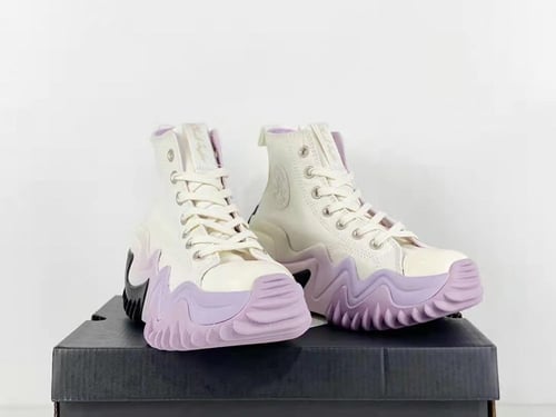 Converse Run Star Motion platform