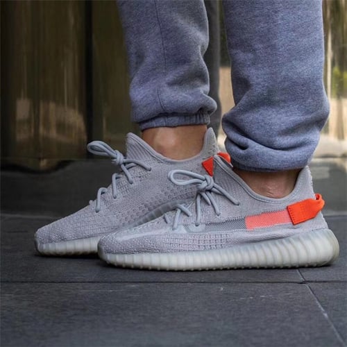 Yeezy Boost 350 V2 'tail light' | تيل لايت