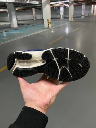 New Balance 2002R Navy