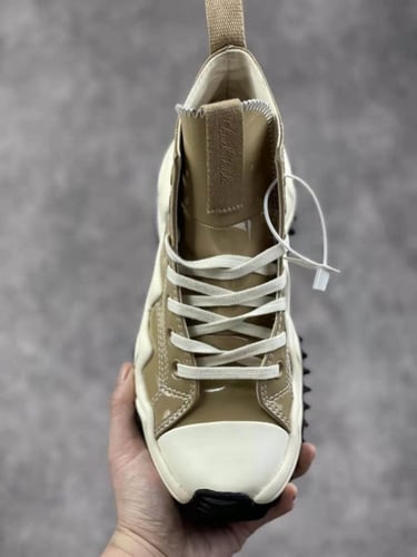 Converse Run Star Motion