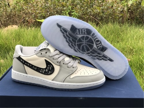 Air Jordan 1 LOW "Dior"