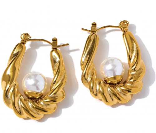 حلق ذهبي مع لؤلؤه