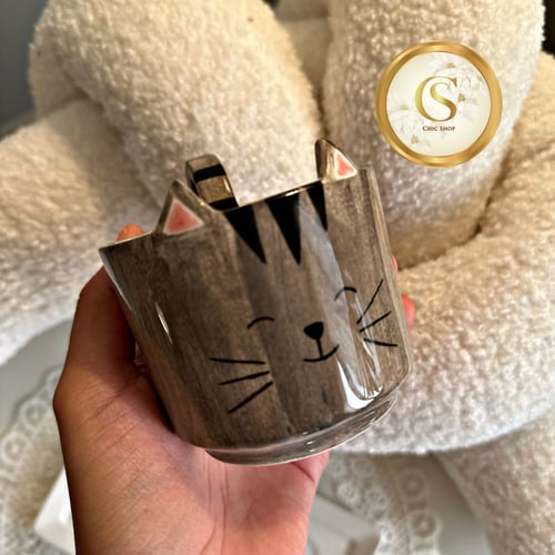 كوب القط مع صحن