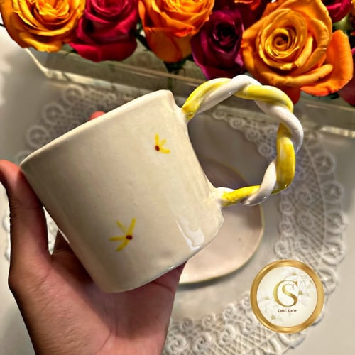 كوب وردة الزنبق