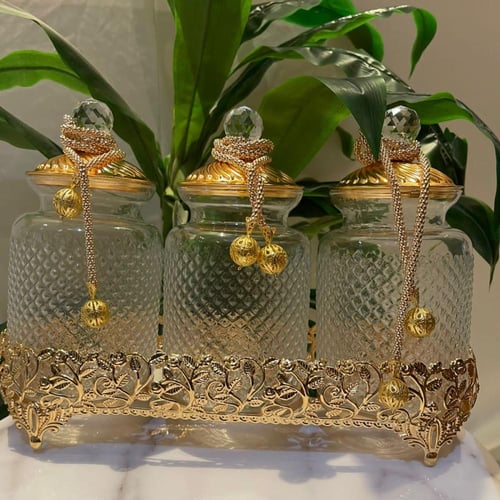 طقم معاميل لون ذهبي