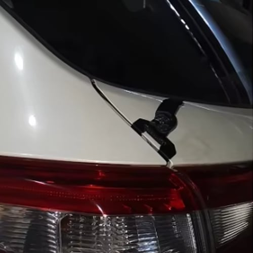 قاعدة للأريل على الباب 360