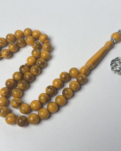 مسباح بكلايت أصفر عروق