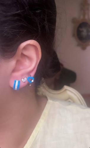 حلق مستطيل ازرق