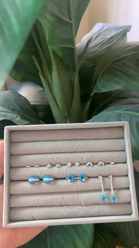 حلق مستطيل ازرق