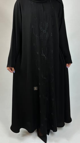 عباية تطريز اسود من الأمام - كلوش EN8