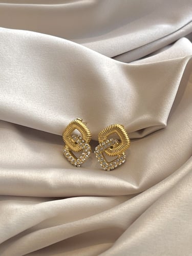 حلق مثلث زريكون