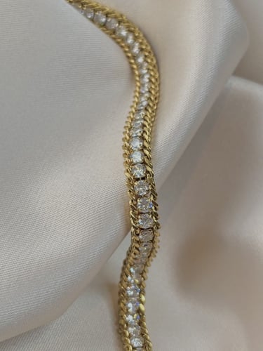 اسوارة ميد جنزير